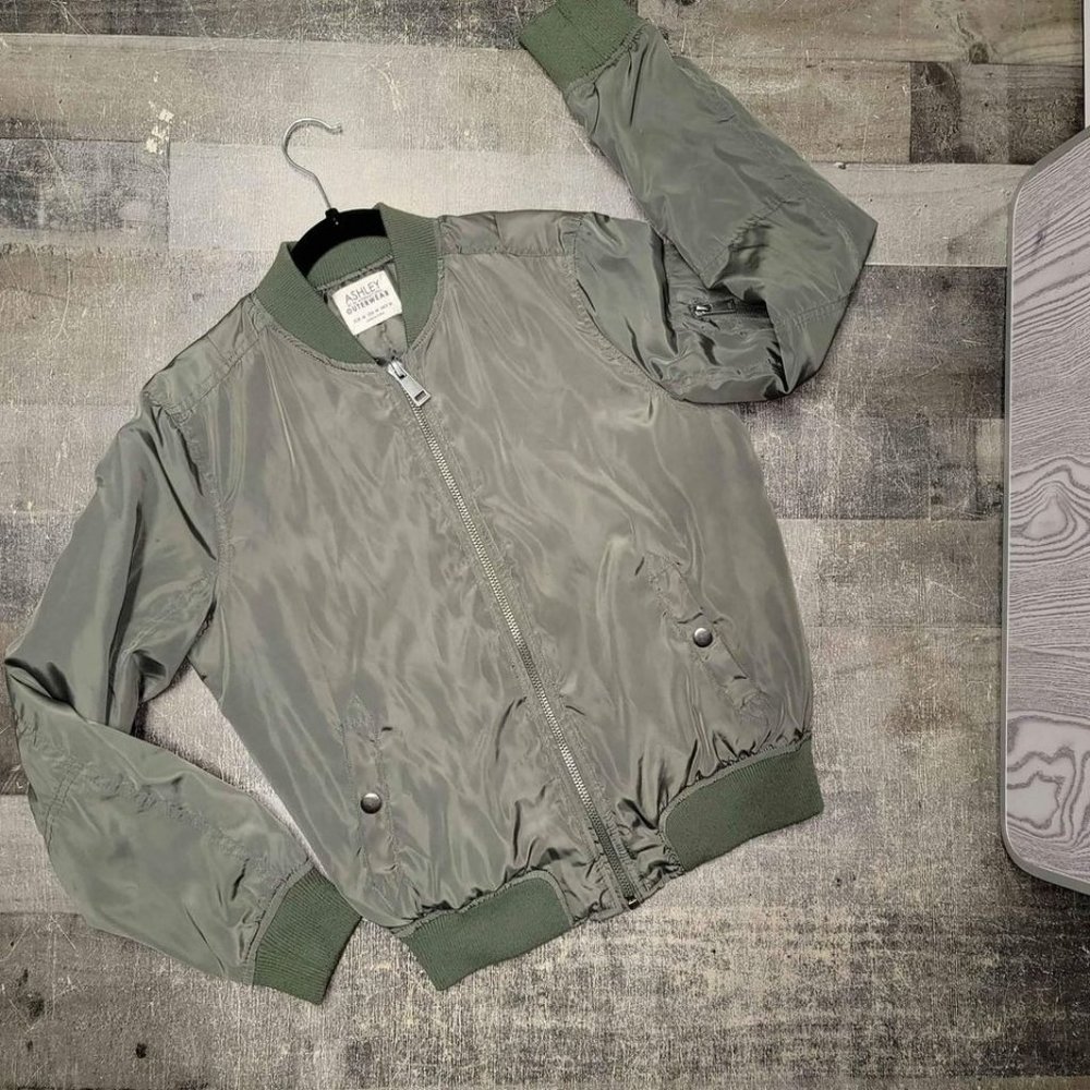 Ashley Outerwear Jacket - image 5